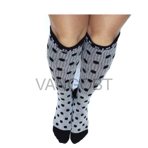 Victoria's Secret PINK Knee High Socks Grey Black Dots NWOT RARE - Picture 5 of 7